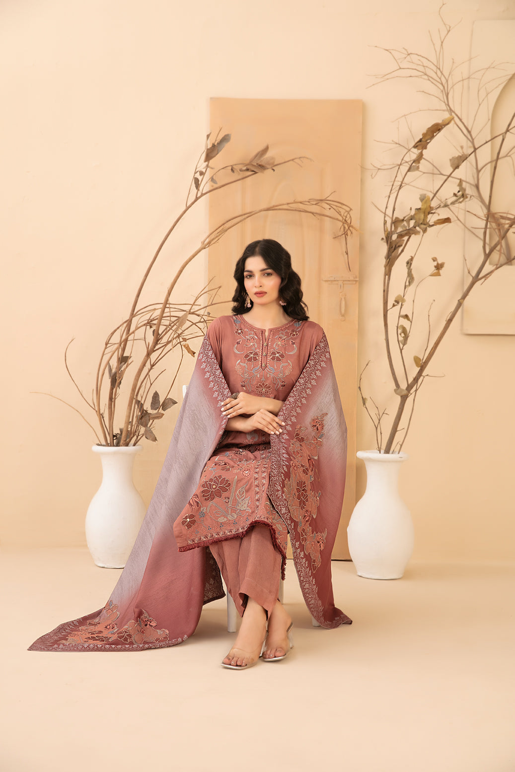 050A0721_8e541a47-b636-4b9b-9b20-2243b1978c35 D-4661 - Amaira - Image 3