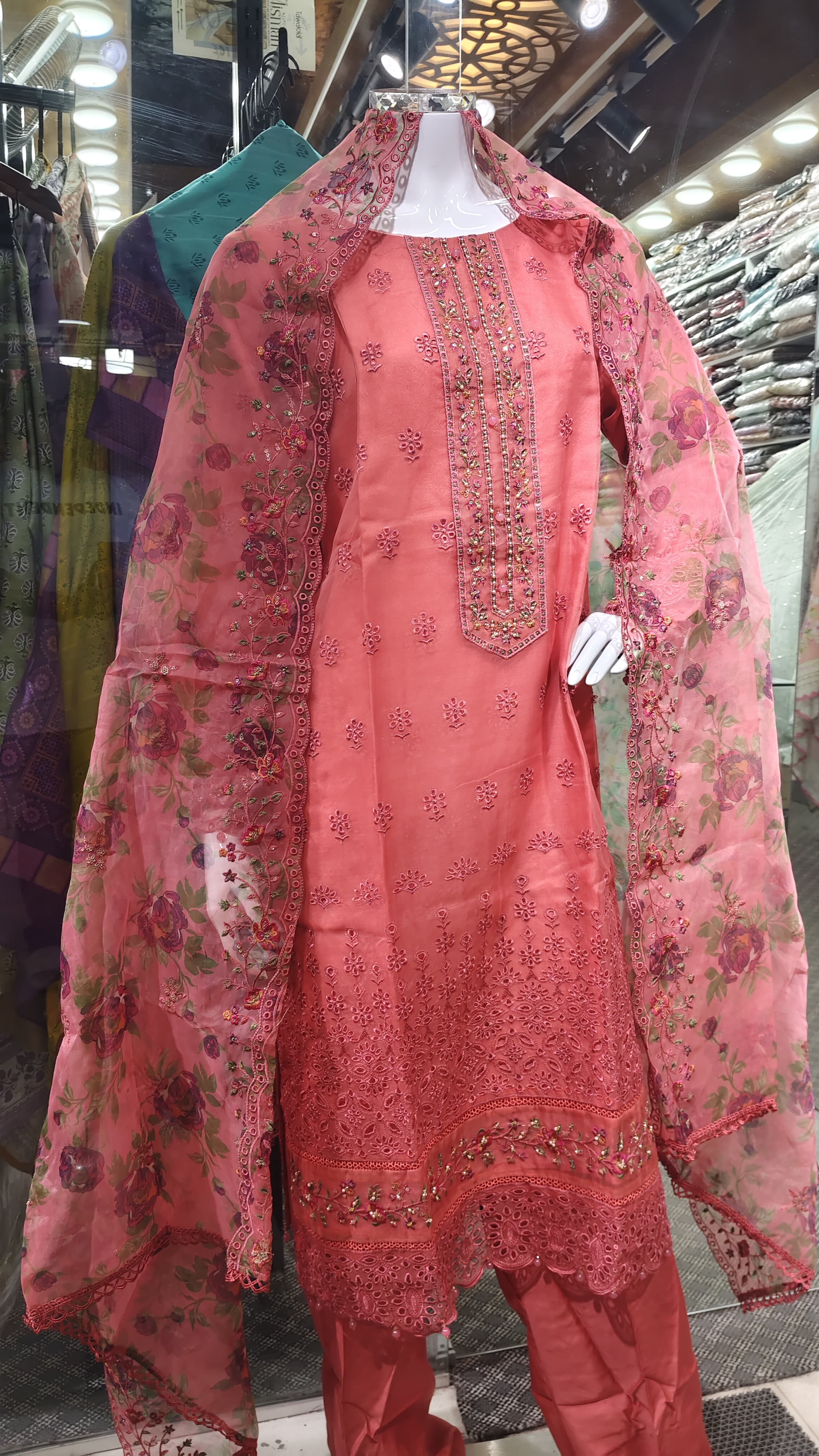 ＳＡＤＡＢＡＨＡＲ